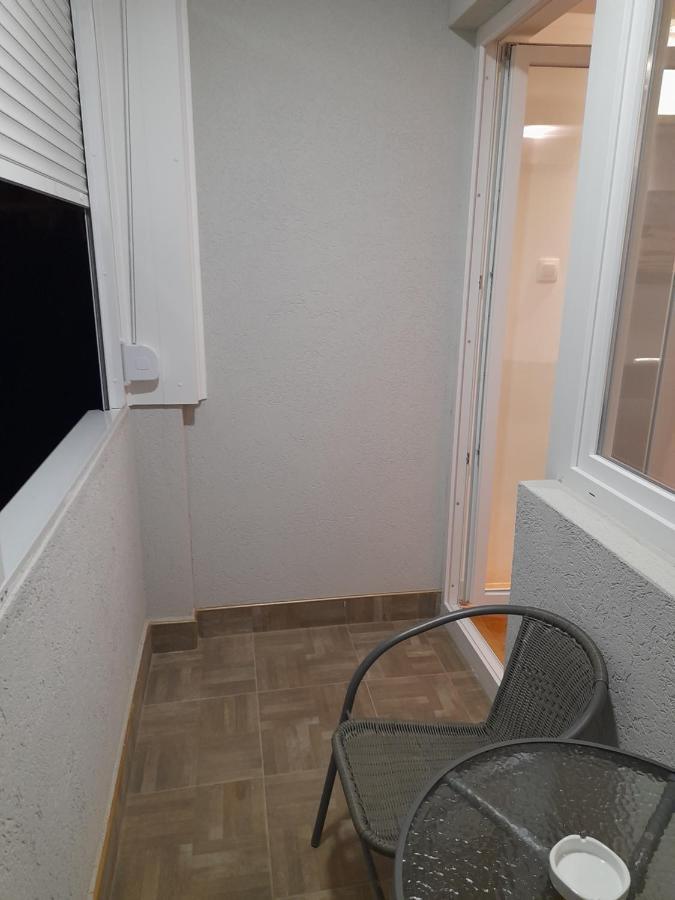 Holiday Apartaments 2 Ni Exterior foto