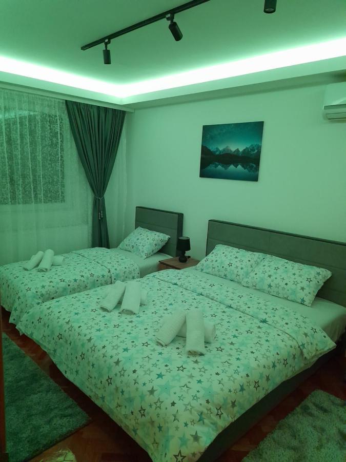 Holiday Apartaments 2 Ni Exterior foto